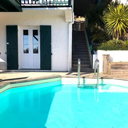 Maison Basque Aiguillon Piscine Jardin Terrasse Villa Arcachon